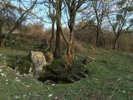 Köves- kút borítóképe